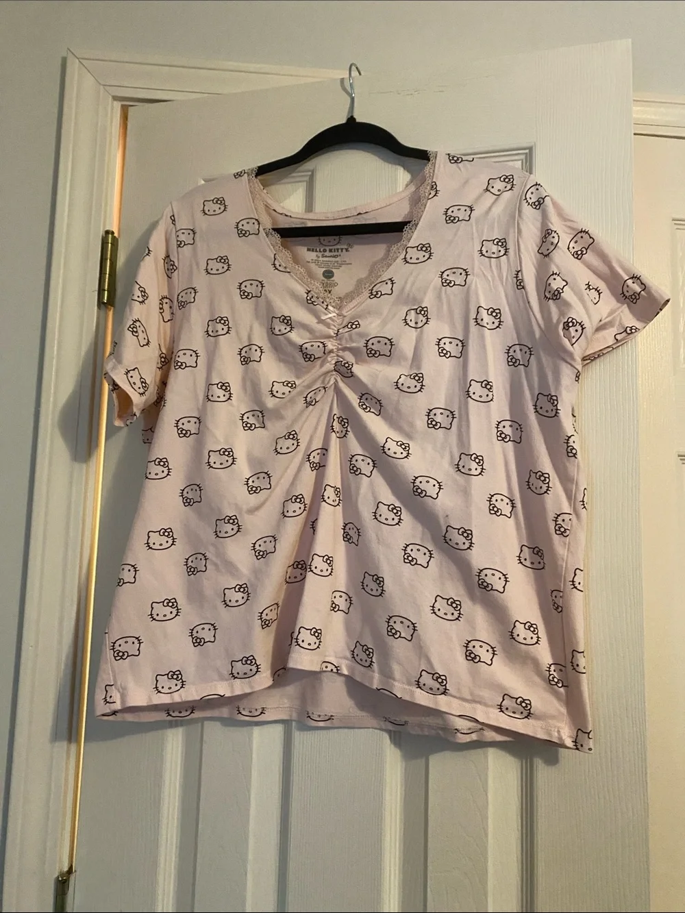 Hello Kitty Light Pink Short Sleeve V-Neck Tee - Picture 1 of 2